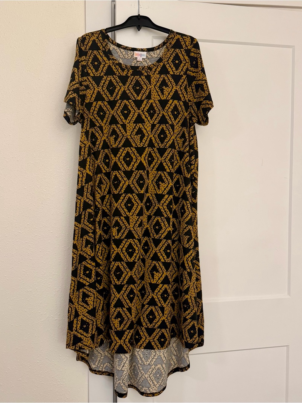 LuLaRoe Black and Mustard Geometric Short Sleeve Dress